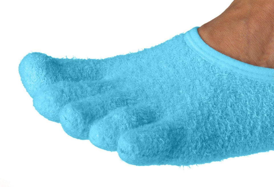 NatraCure 5-Toe Gel Moisturizing Socks (Helps Dry Feet, Cracked Heels, Calluses, Cuticles, Rough Skin, and Enhances your Favorite Lotions and Creams) - 110-M CAT - Size: Medium